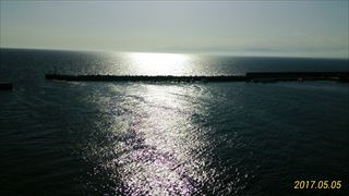 沼津港大型展望水門「びゅうお」から見た海